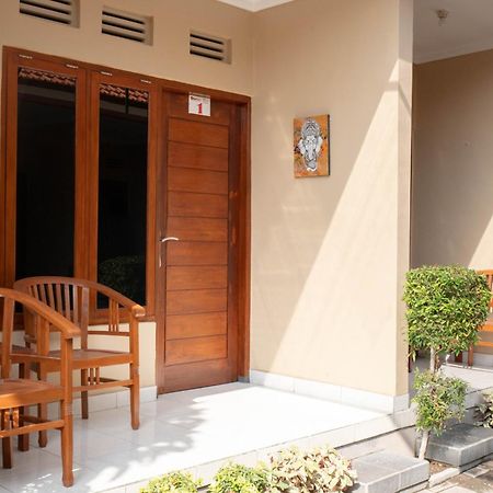Reddoorz Near Buleleng Harbour 2 Hotel Singaraja Екстериор снимка