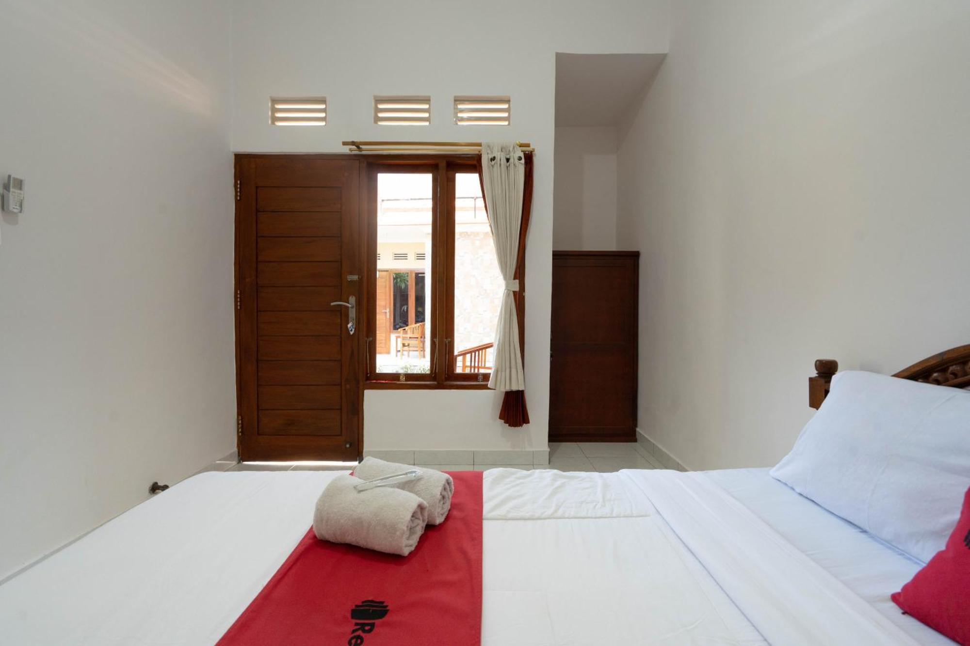 Reddoorz Near Buleleng Harbour 2 Hotel Singaraja Екстериор снимка