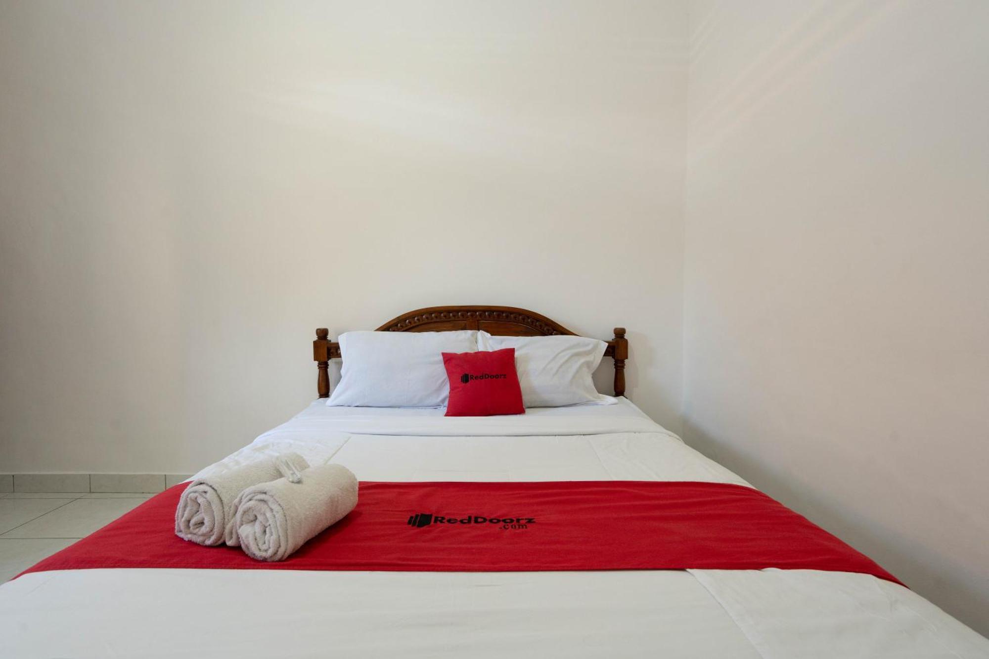 Reddoorz Near Buleleng Harbour 2 Hotel Singaraja Екстериор снимка