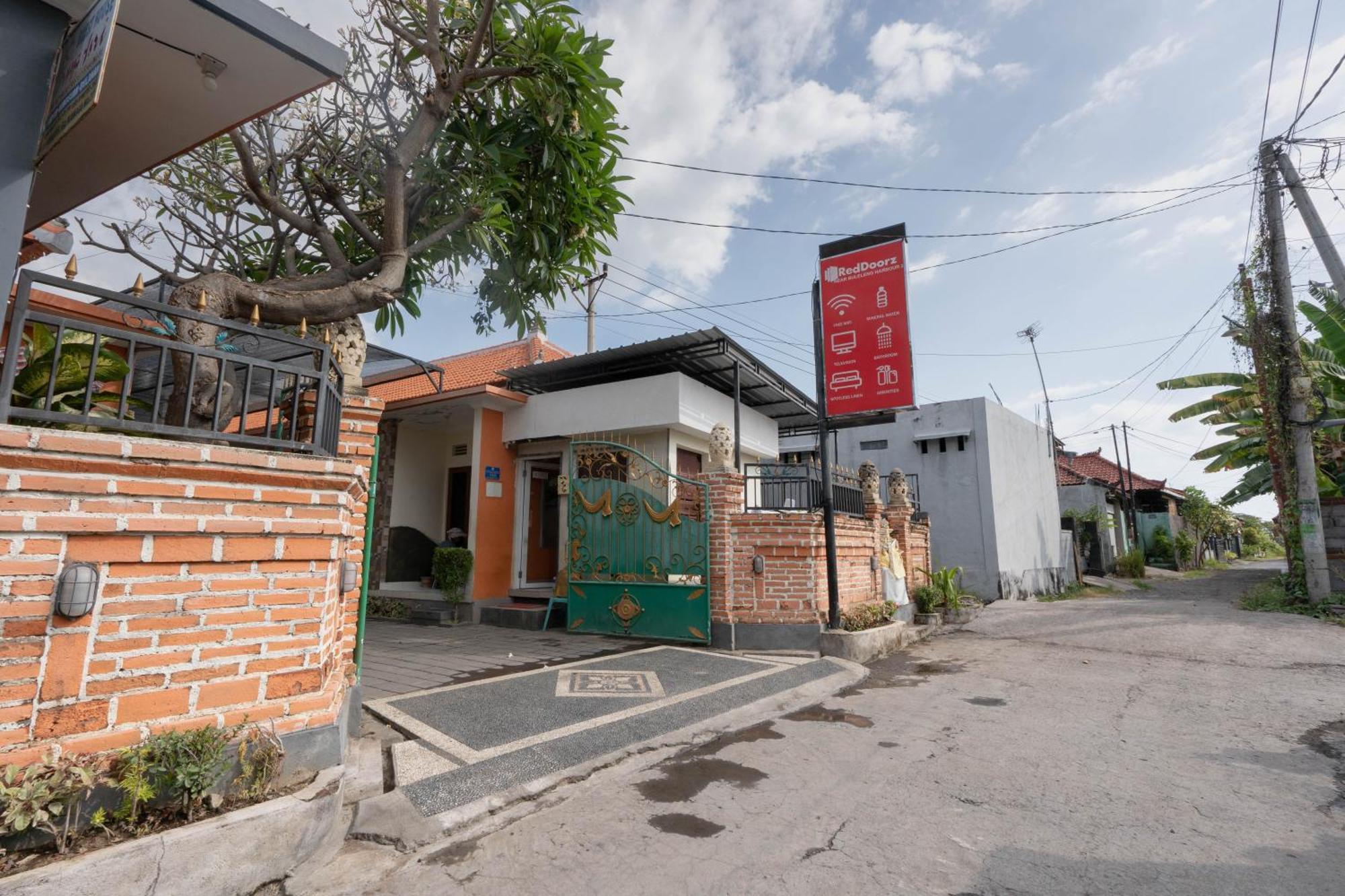 Reddoorz Near Buleleng Harbour 2 Hotel Singaraja Екстериор снимка